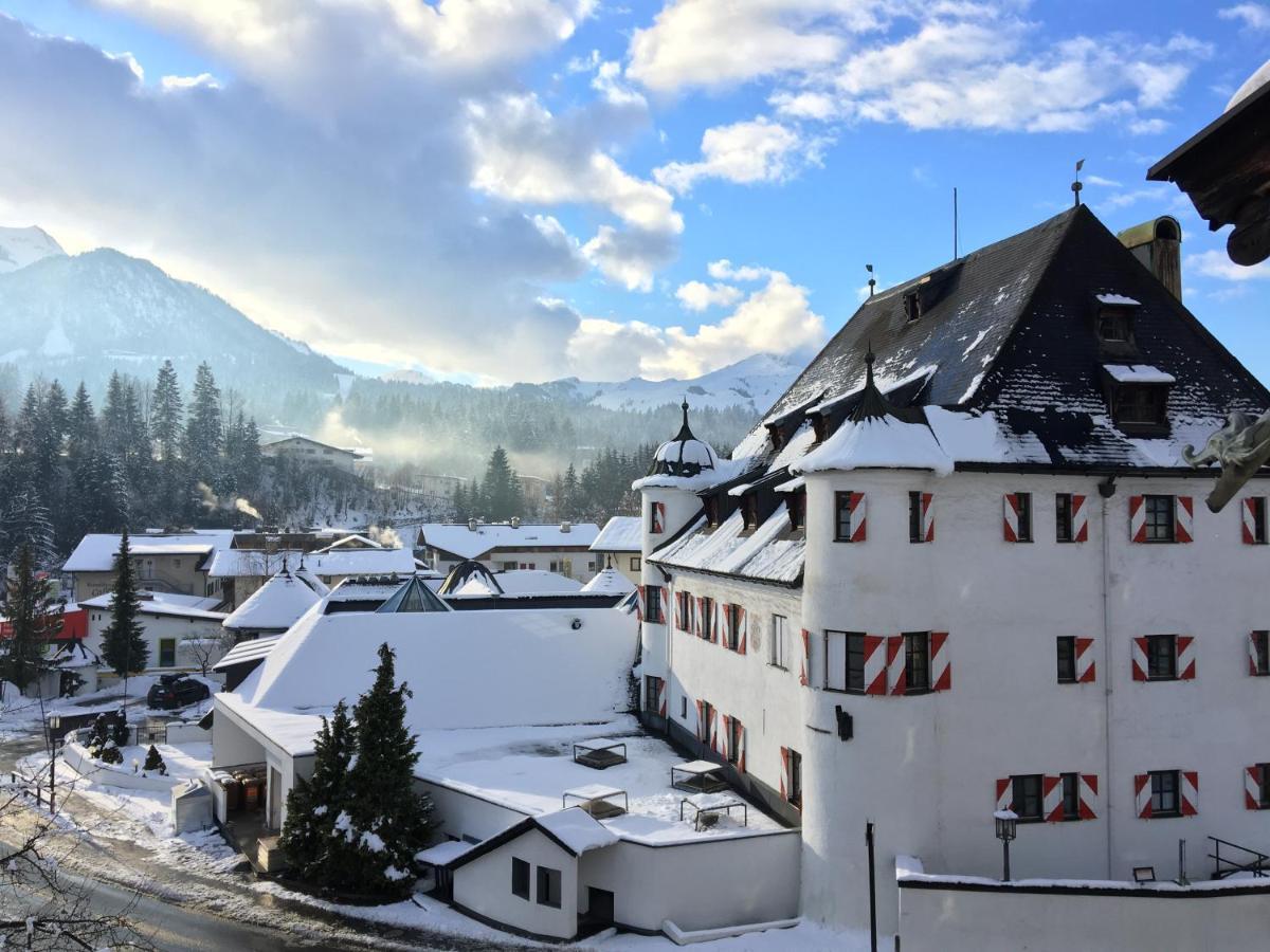 Family Hotel Schloss Rosenegg Fieberbrunn Εξωτερικό φωτογραφία