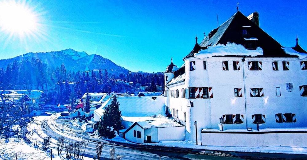 Family Hotel Schloss Rosenegg Fieberbrunn Εξωτερικό φωτογραφία